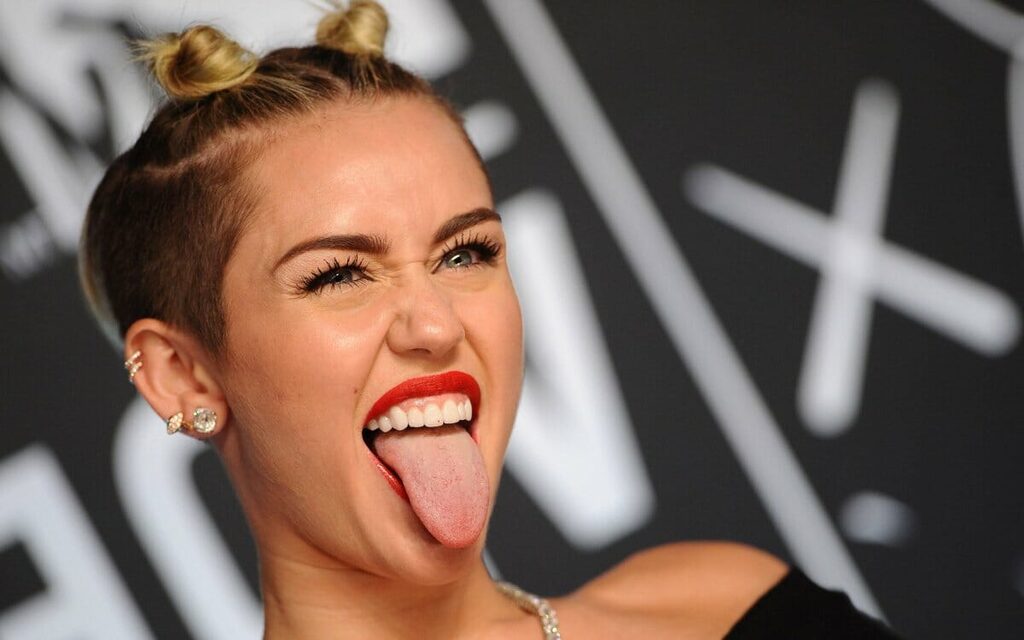 celebrities who insured body parts