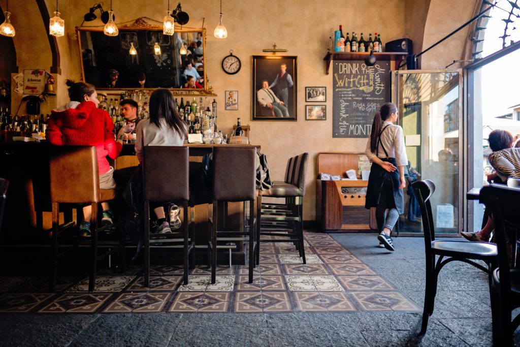 Waitress ripped off a woman who left her a generous tip