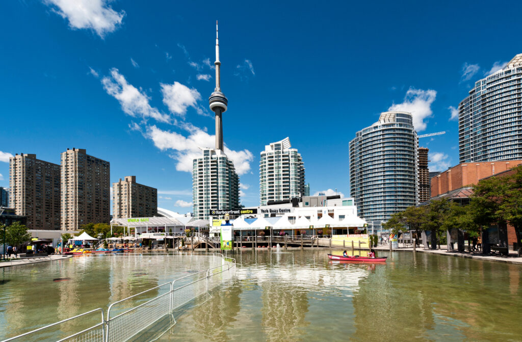 Harbourfront Centre, CN-Tower, Toronto, Provinz Ontario, Kanada, Nordamerika