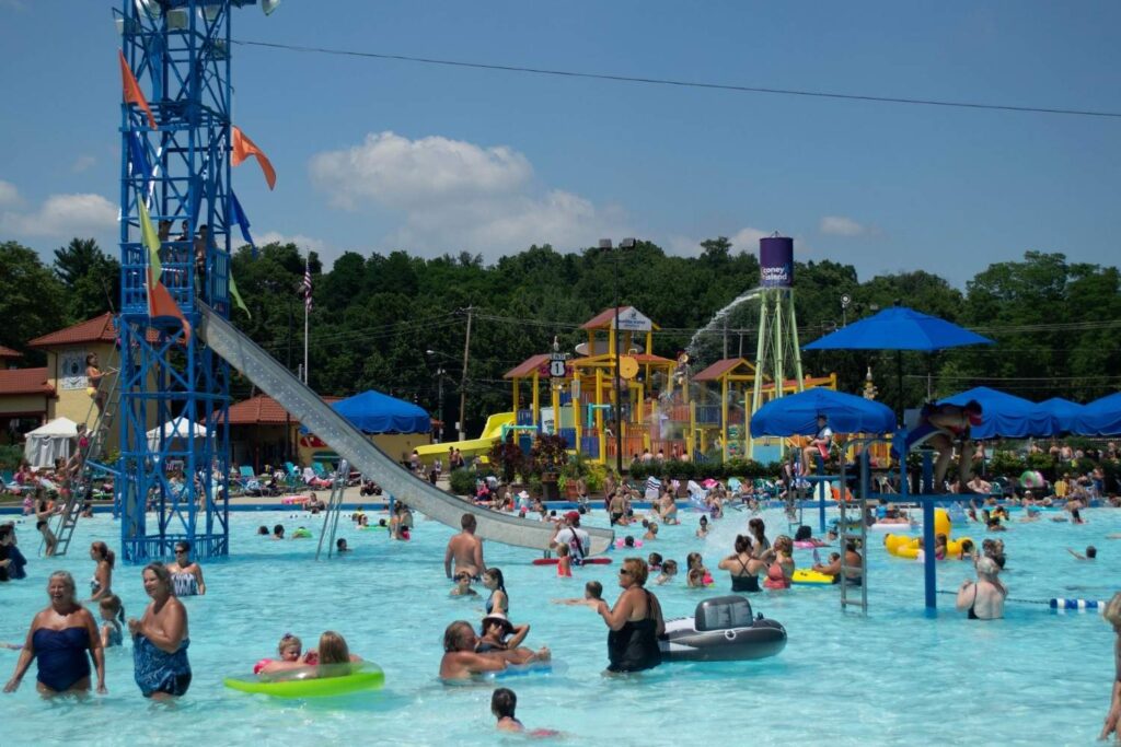 water park