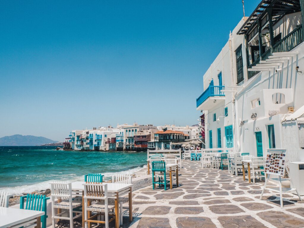 Beautiful Mykonos Little Venice

https://johnnyafrica.com/mykonos-travel-guide/