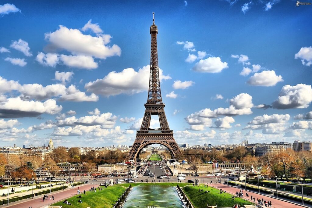 Picture of eiffel tower