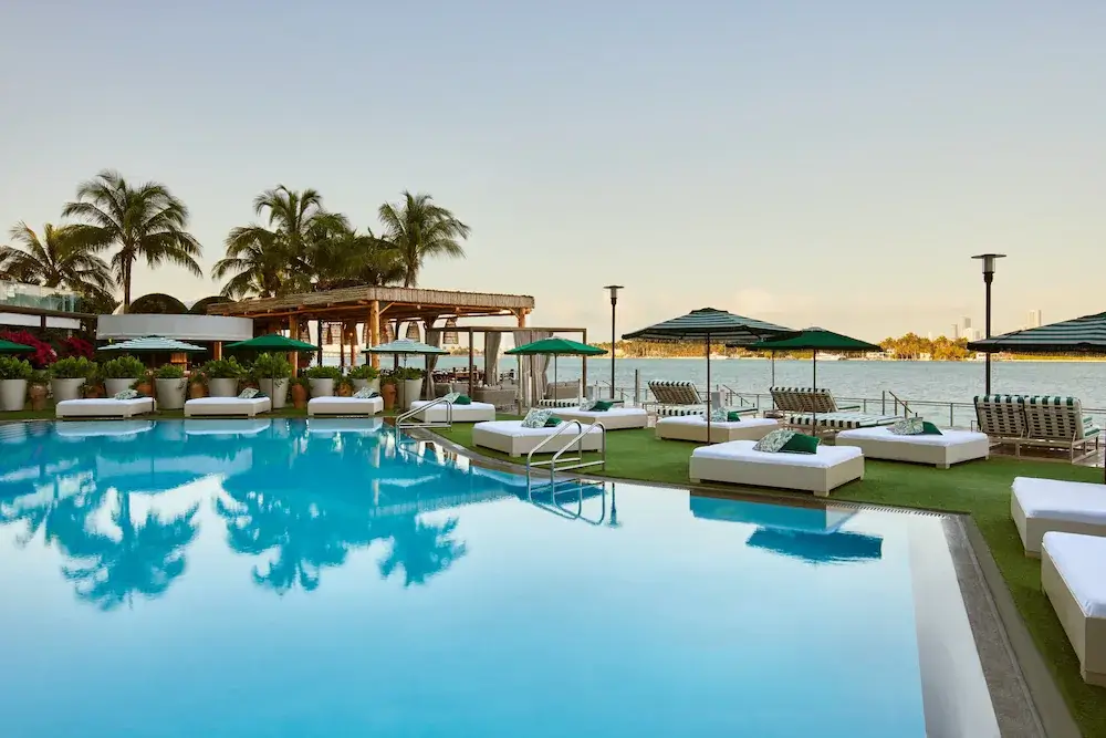 infinity pool in miami 