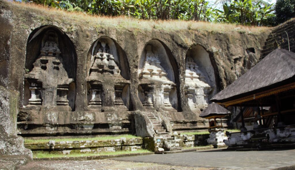 a stone building with a stone archway