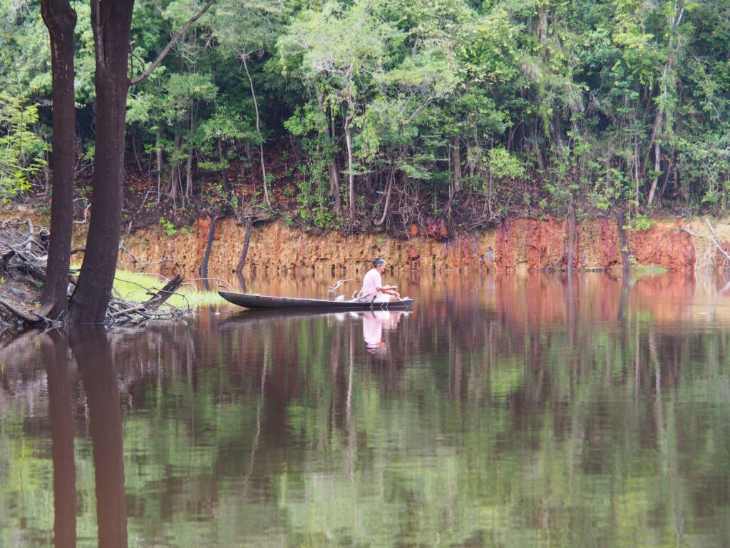 Woman on Amazon River / Tupana River, Brasil - Rain Forest - Jungle