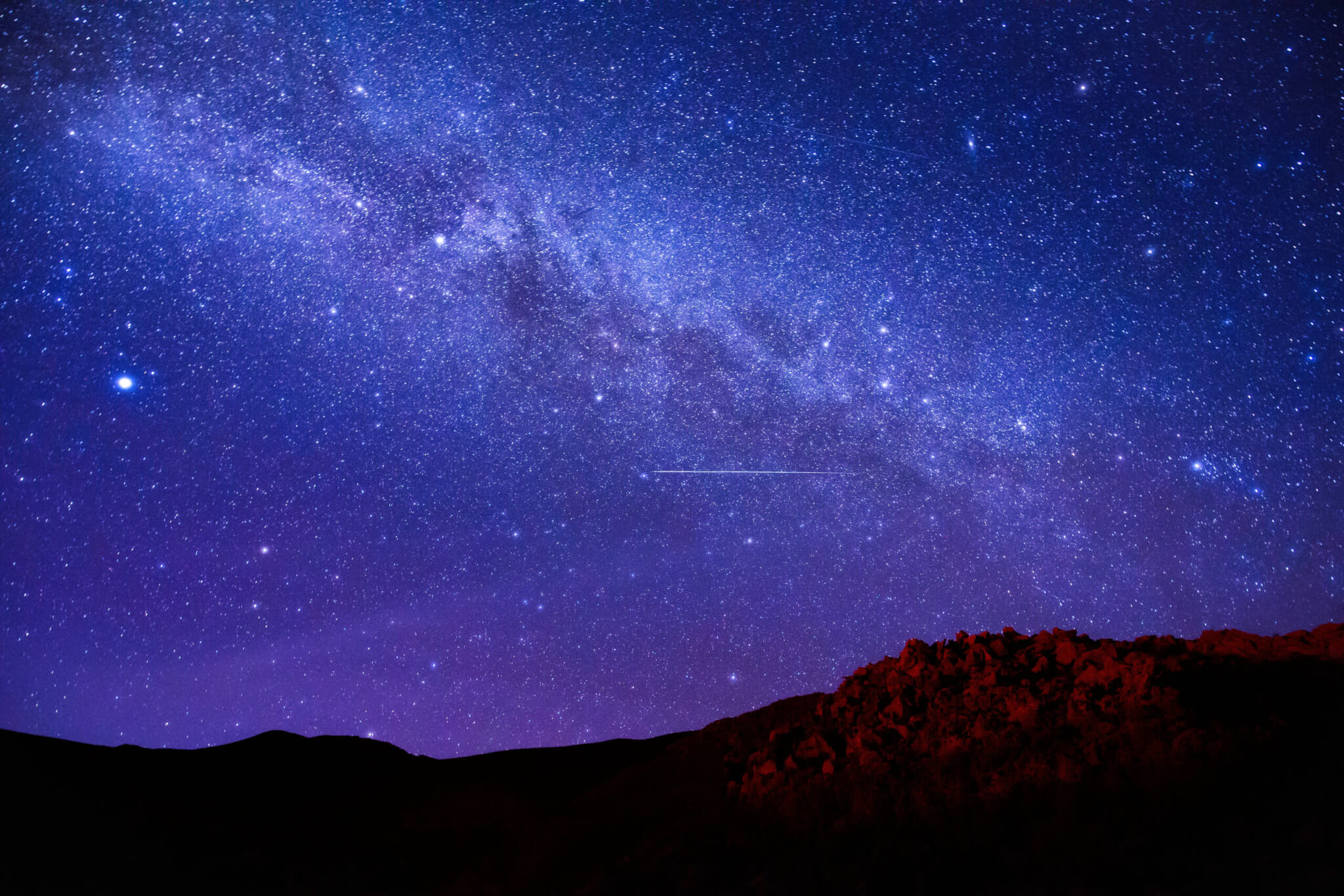 Milky way starry night sky in Mauna Kea Hawaii