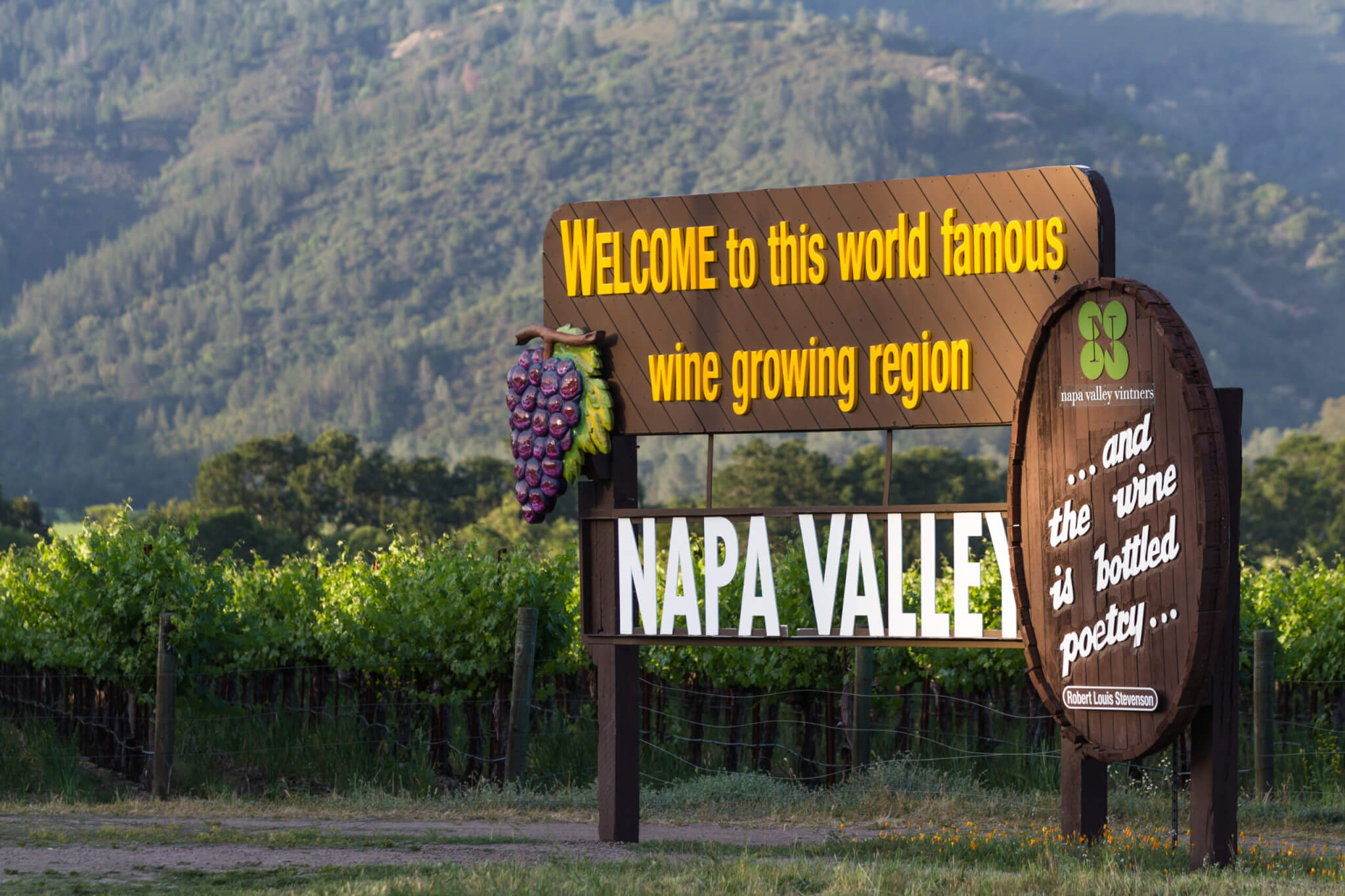 Napa Valley welcome sign