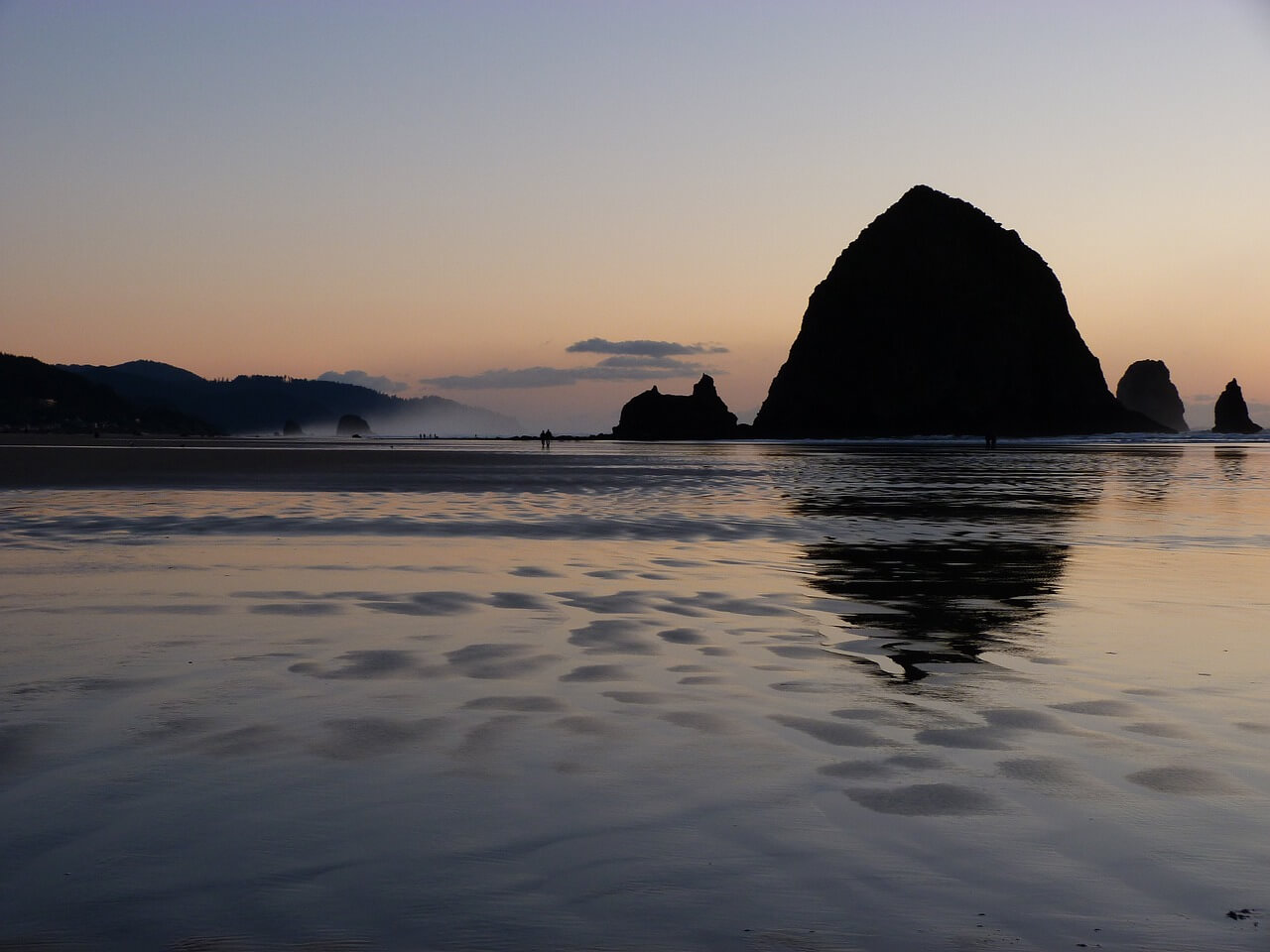 cannon beach, haystack rock, beach