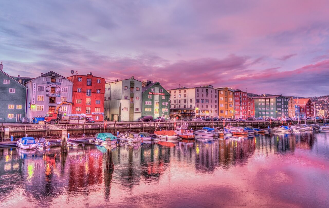 norway, trondheim, old town