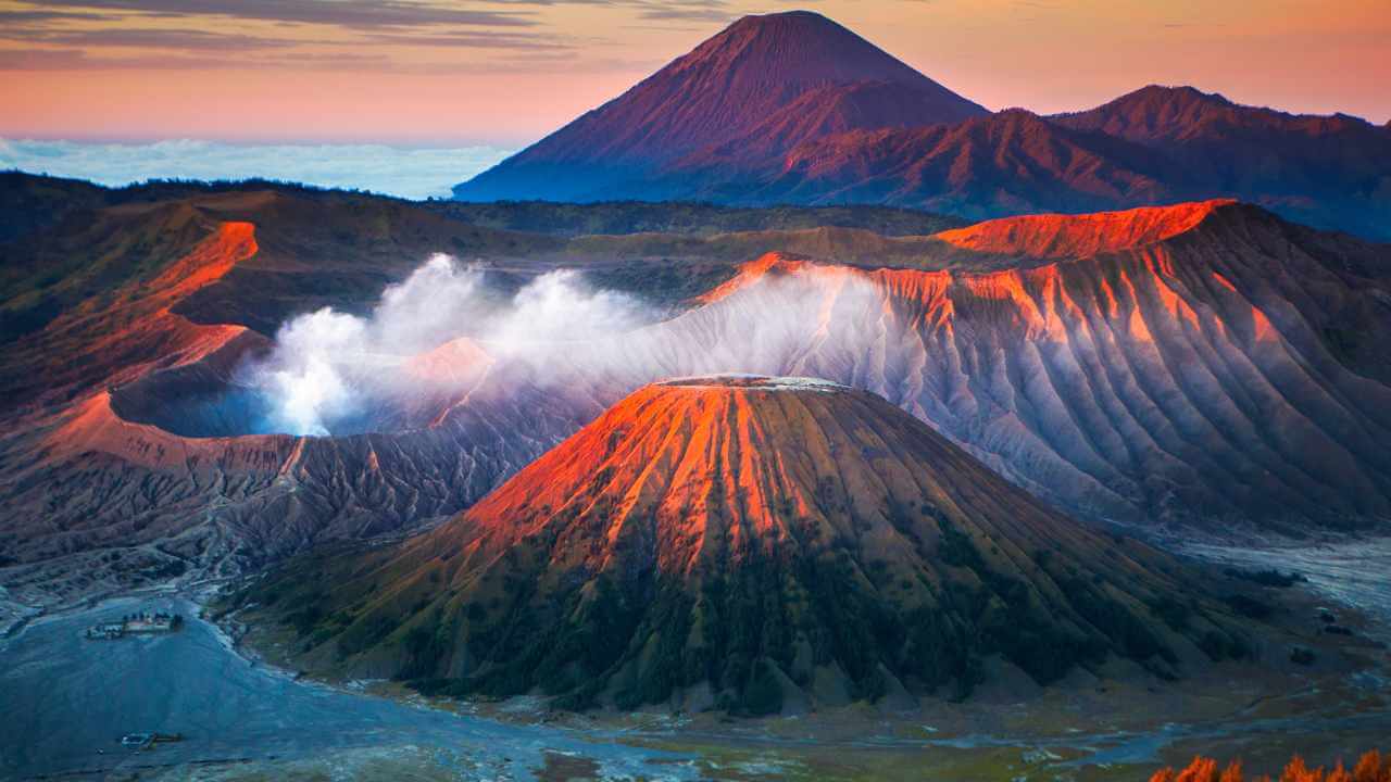 mount bromo in indonesia