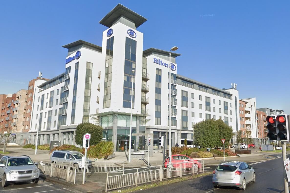 The outside of the Hilton Hotel near the Dublin airport during the day time