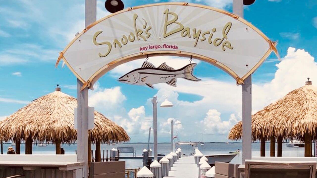 outside enterance of snooks bayside during the day