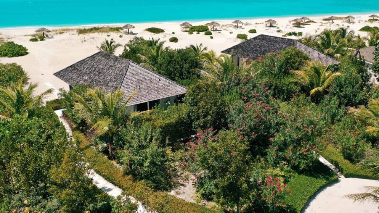 secluded villas for guest at pine cay resort