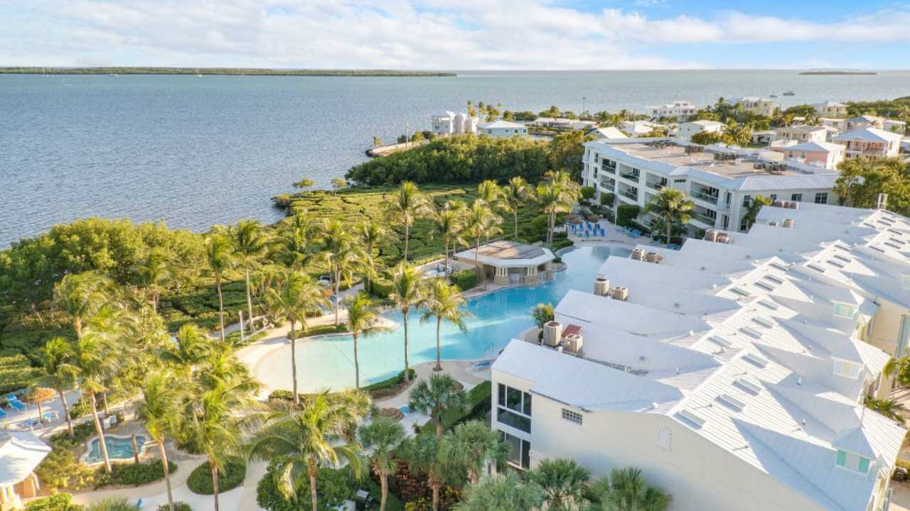 aerial view of mariner's club key largo hotel with pool and ocean view