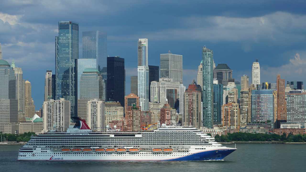 carnival cruise ship leaving nyc
