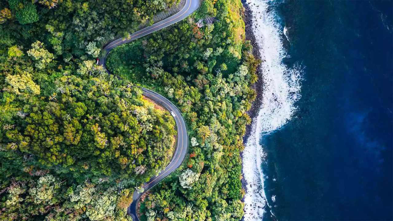 overview of hana highway in maui