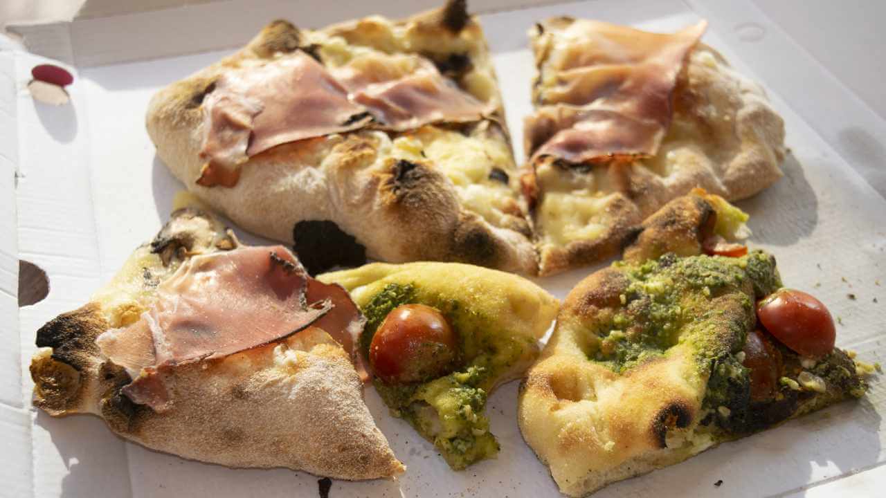 pinsa romana style pizza