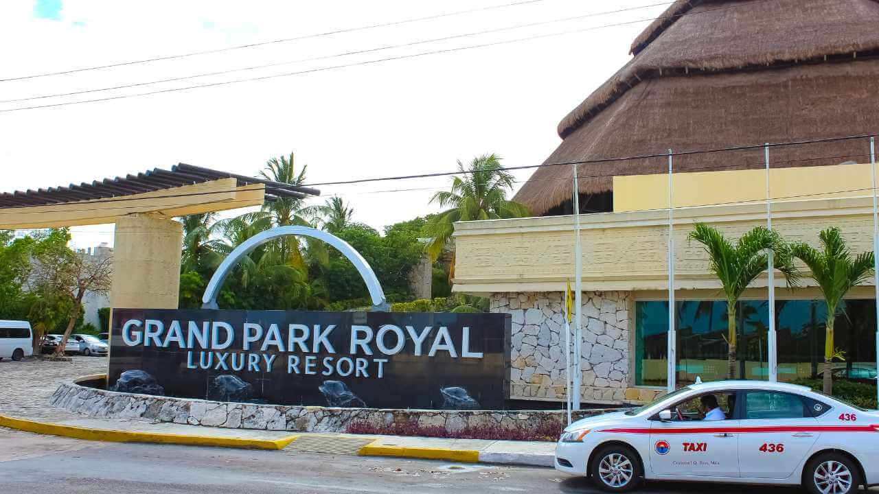 enterance of grand park royal all inclusive resort in cozumel mexico