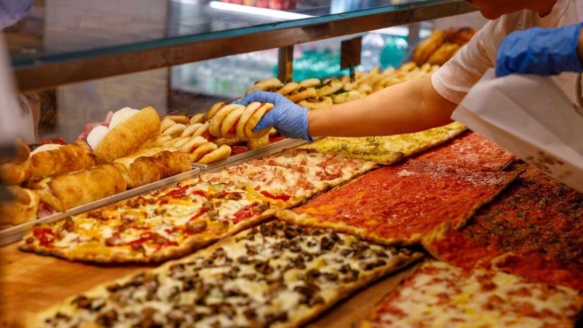 Best Pizza in Rome Italy | Travel Reveal