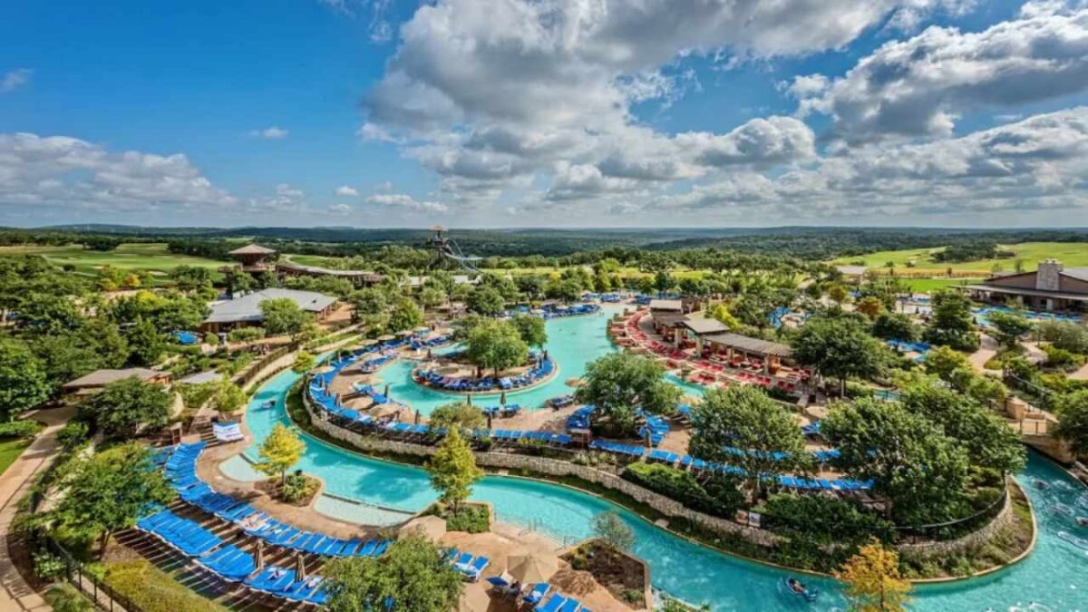resort in texas with huge lazy river