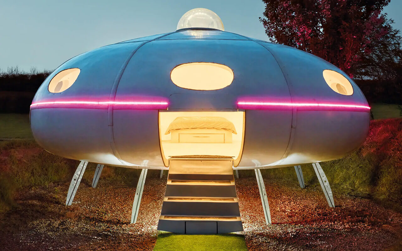 UFO-shaped Airbnb