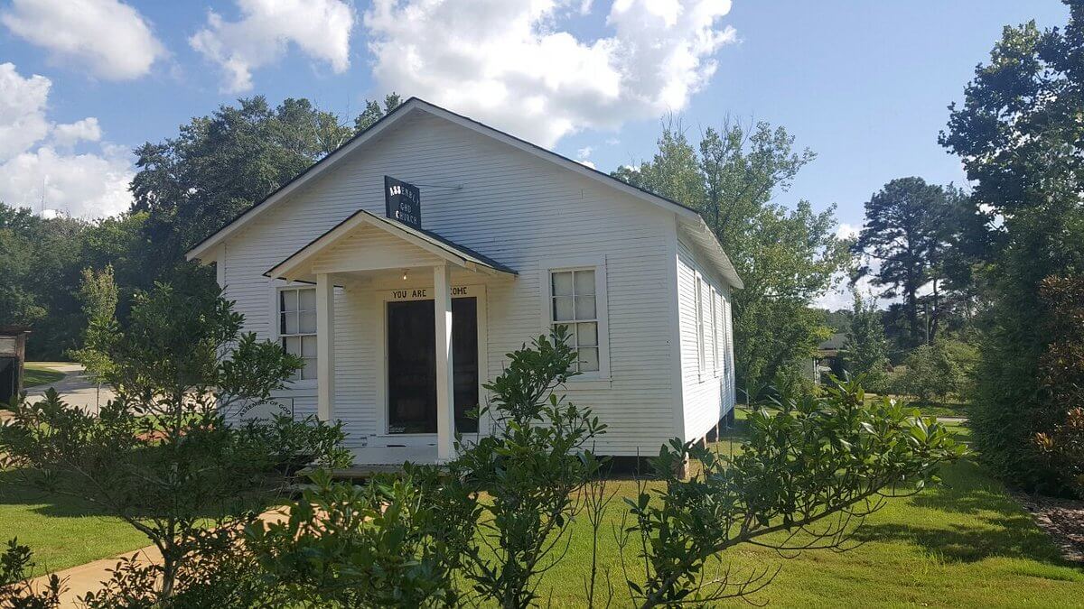 elvis' childhood home