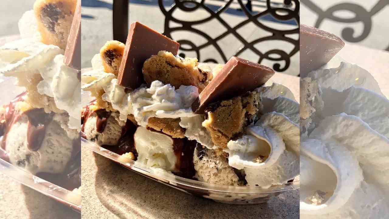 hot fudge sundae with cookies 