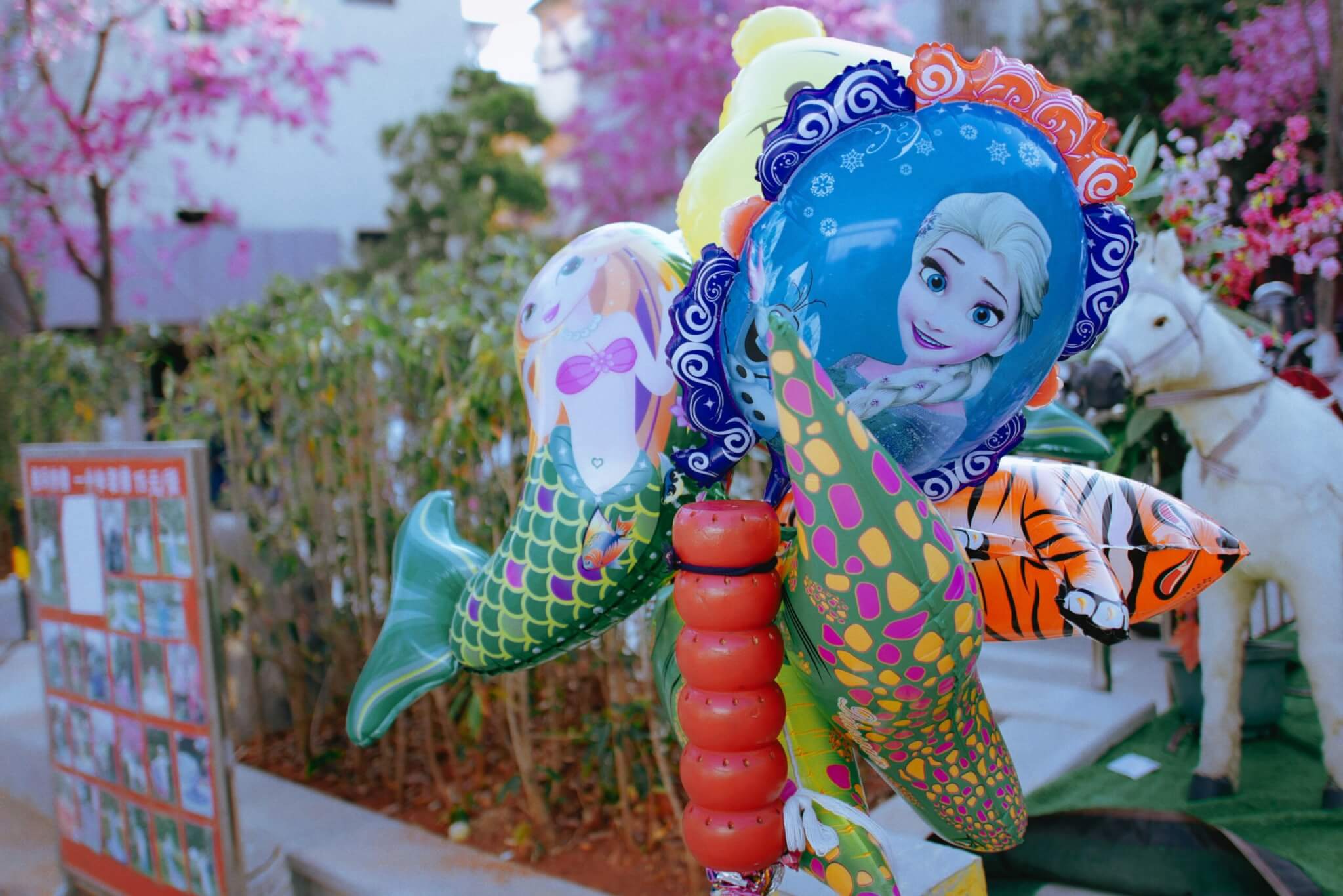 disney balloons