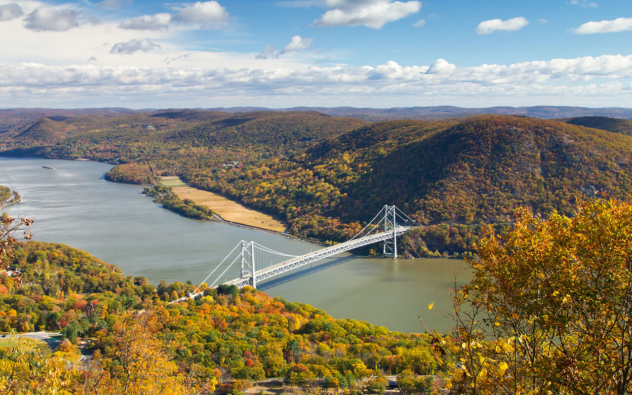 Hudson River in the fall