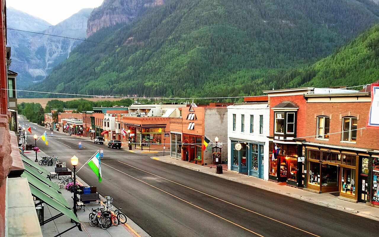 Colorado Avenue: As seen from The New Sheridan Hotel