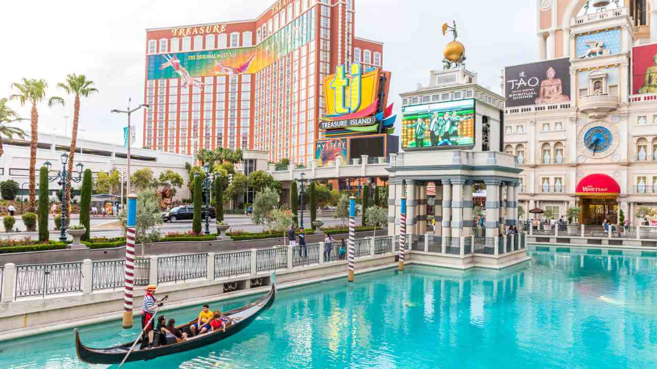 a gondola rides through the water at the venetian hotel and casino in las vegas, nevada