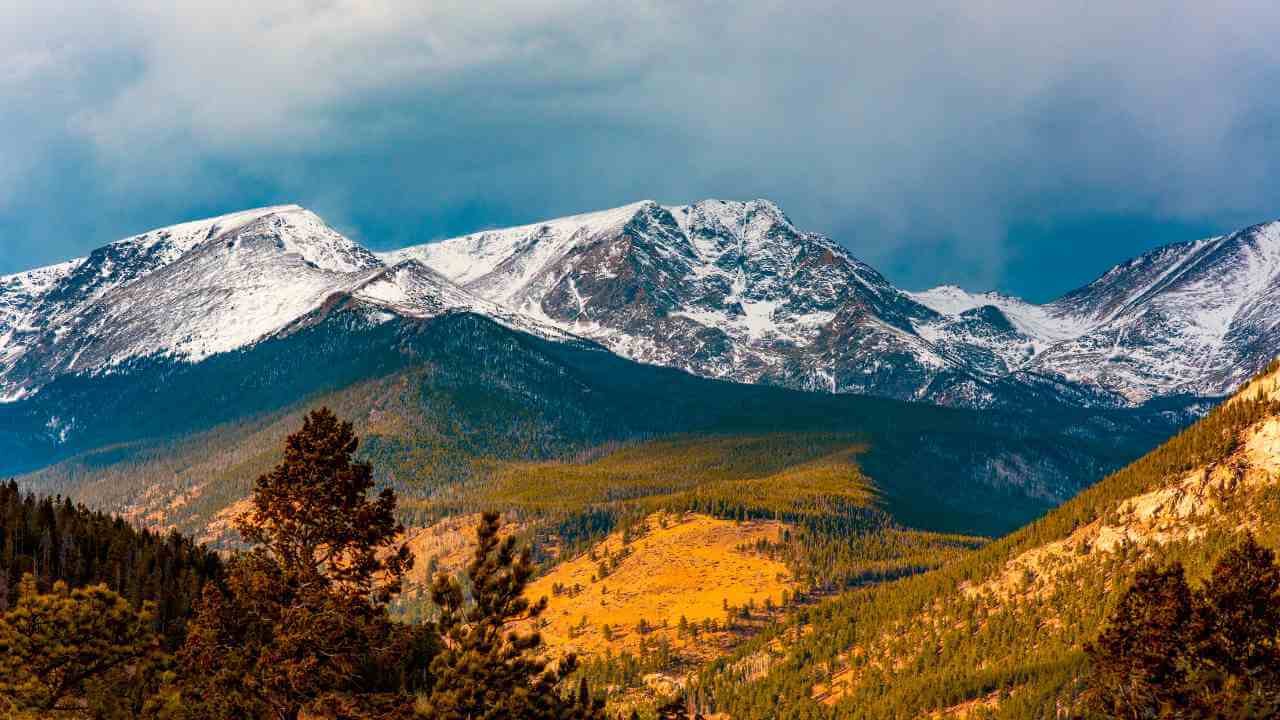 snow capped mountains in colorado