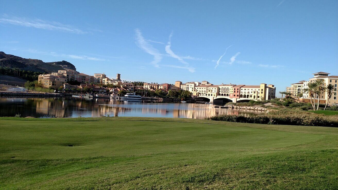 lake las vegas