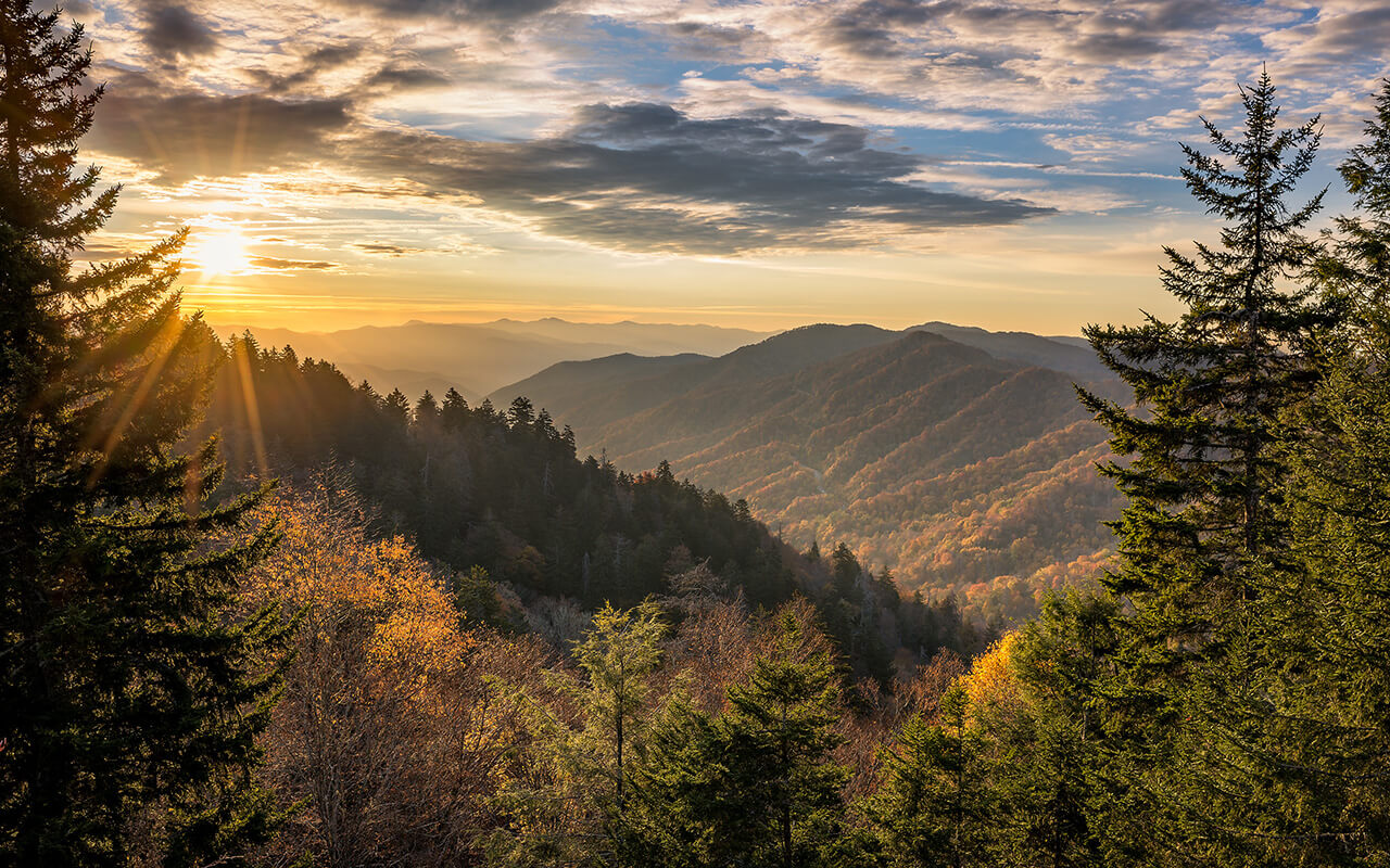 Great Smoky Mountains, autumn sunrise Tennessee