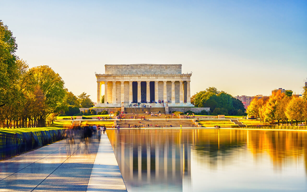 Lincoln memorial and pool in Washington DC, USA