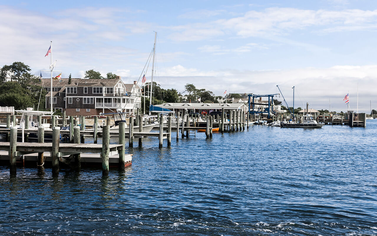 Martha's Vineyard, Massachusetts. Views of traditional colonial houses in front of the sea in the town of Edgartown