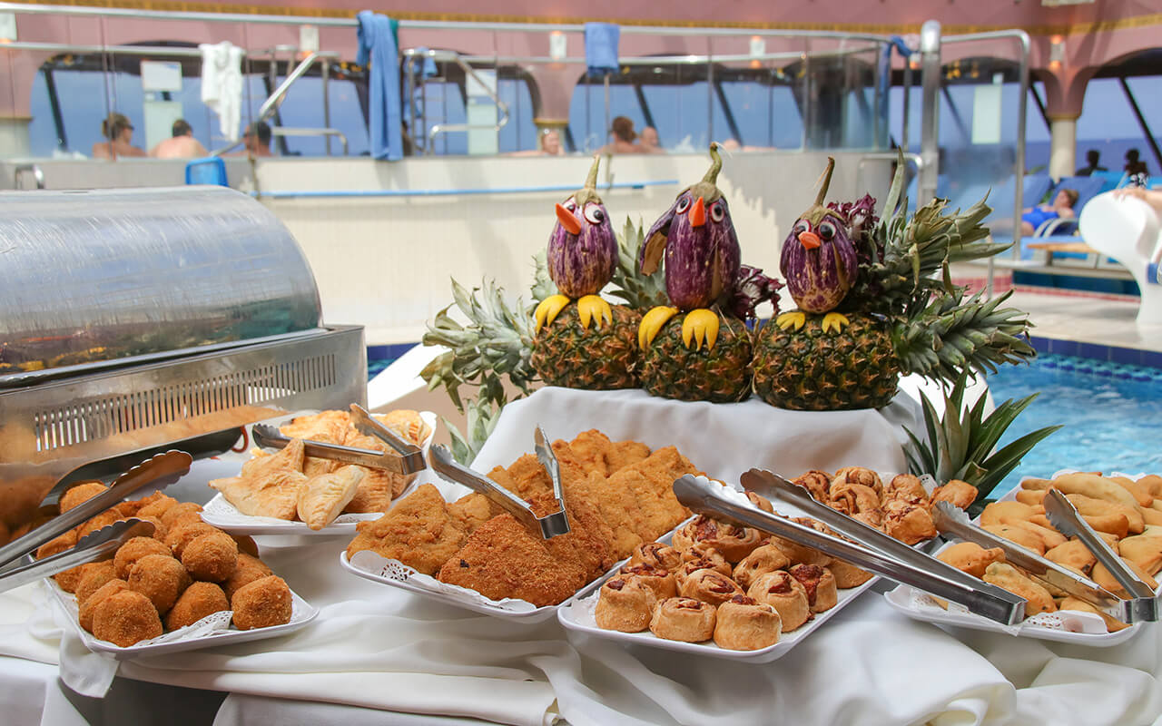 Cruise ship buffet 