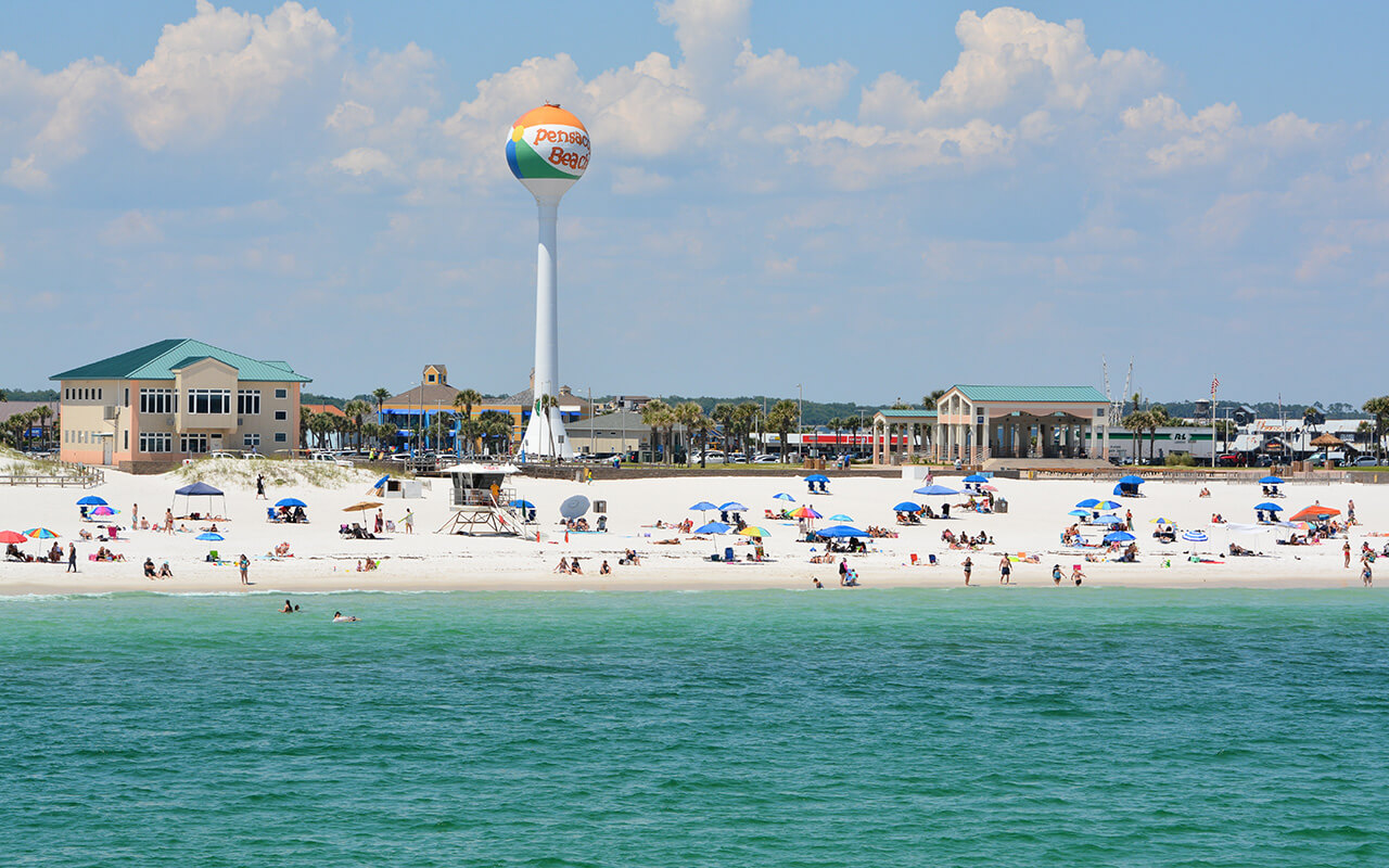 Beach goers at Pensacola Beach in Escambia County, Florida on the Gulf of Mexico, USA