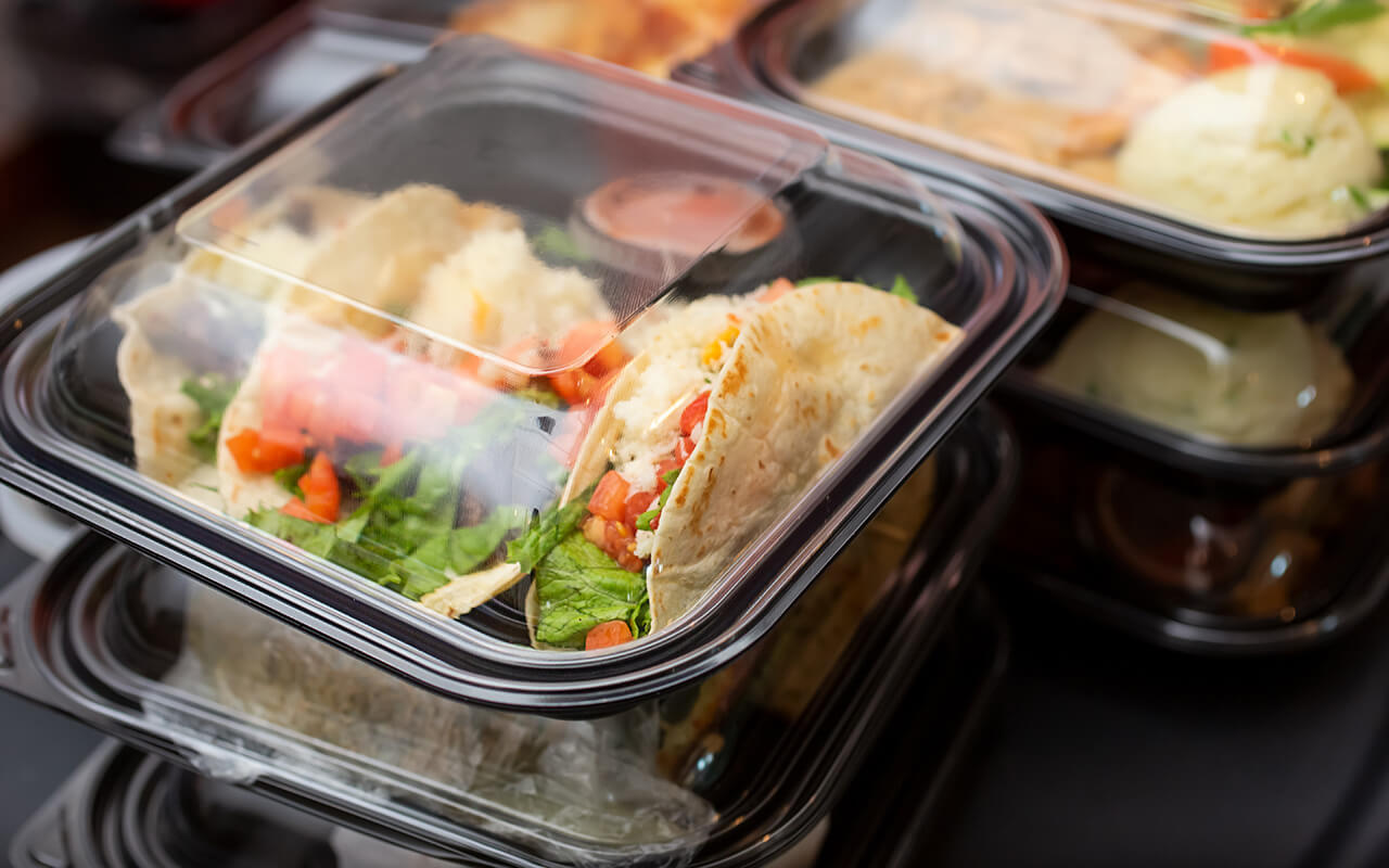 To-go food in containers 