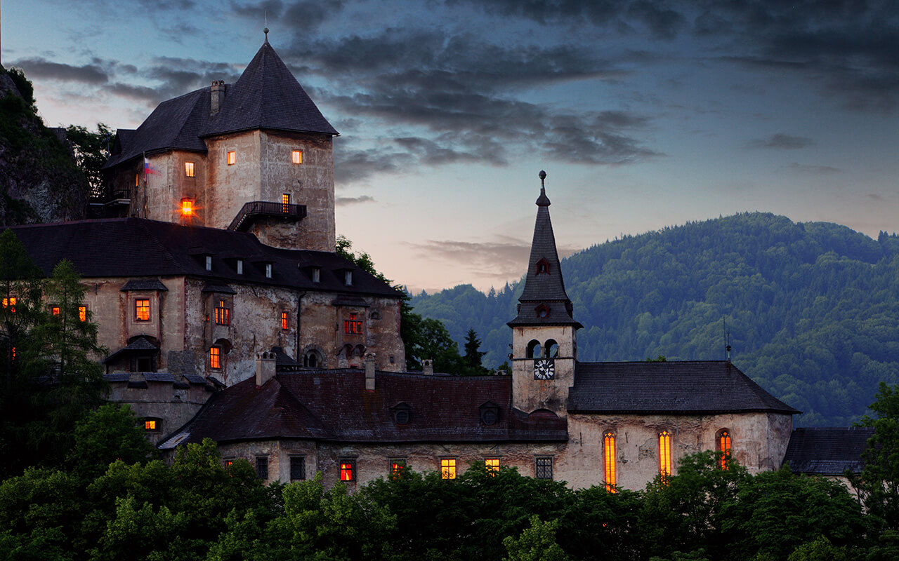 Beautiful Slovakia castle at sunset - Oravsky hrad