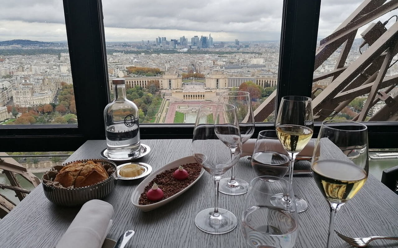 Le Jules Verne - Paris, France