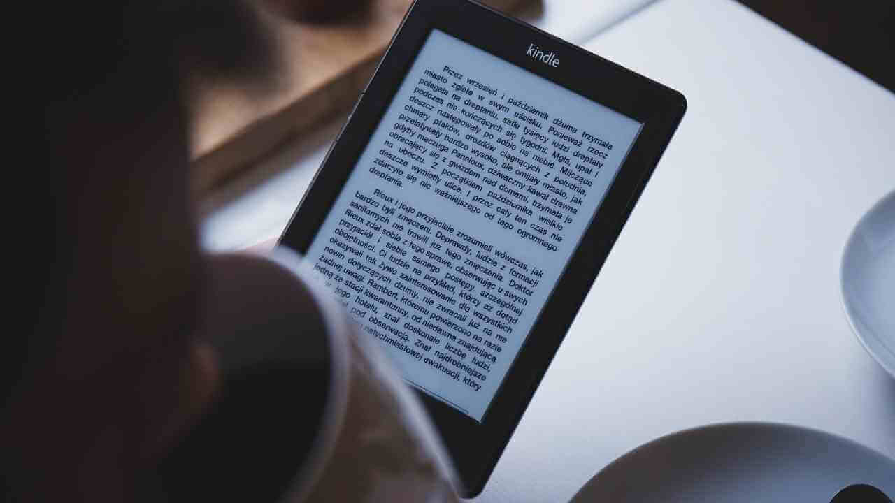 how to choose the right kindle e-reader for you