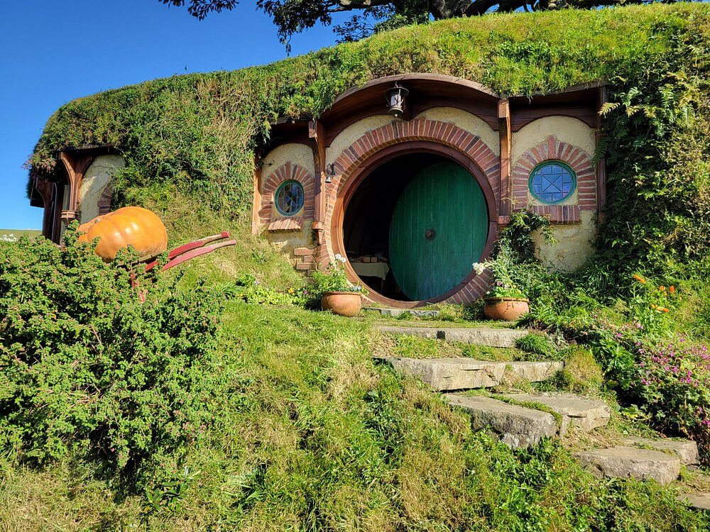 hobbiton, new zealand