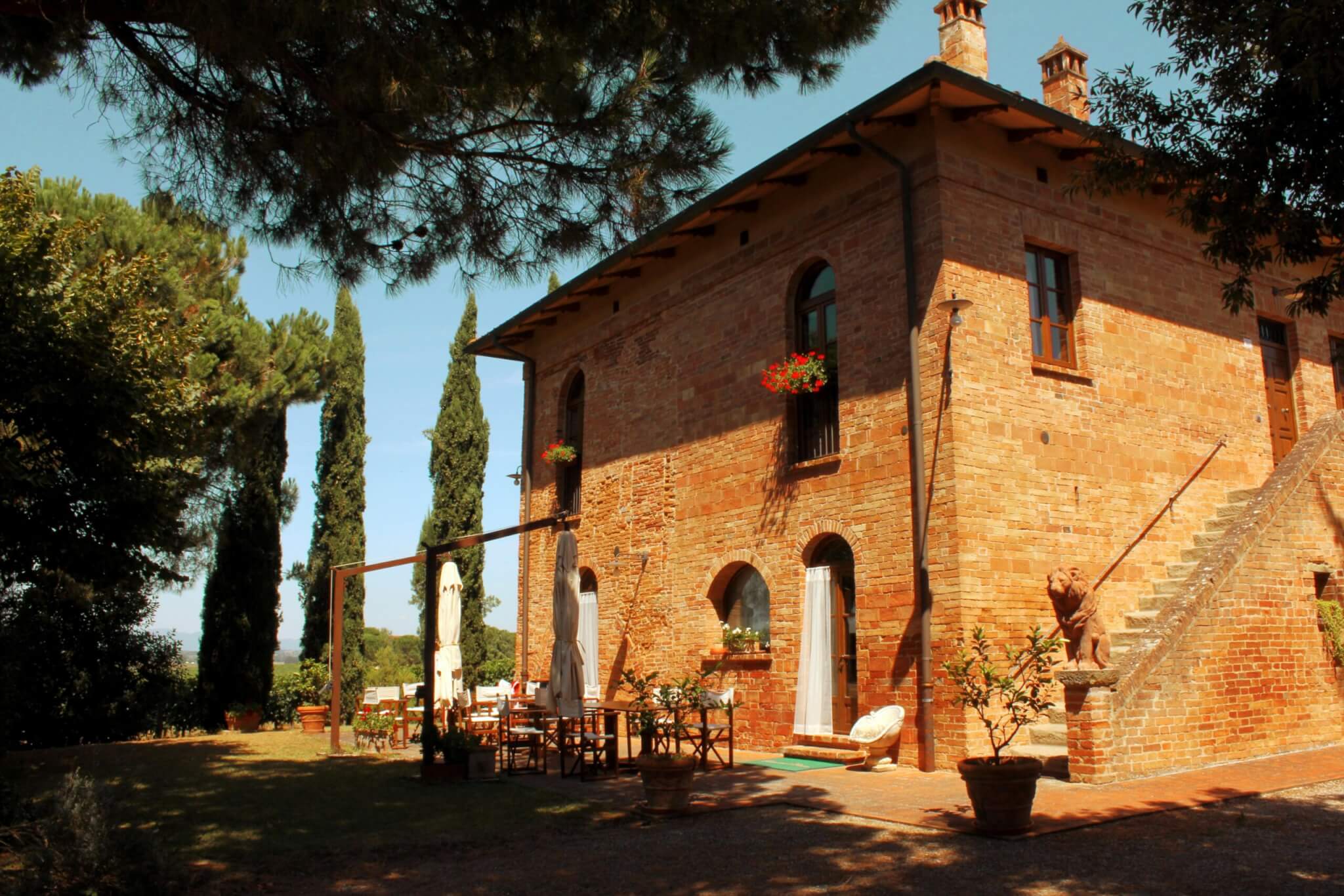 villa in tuscany