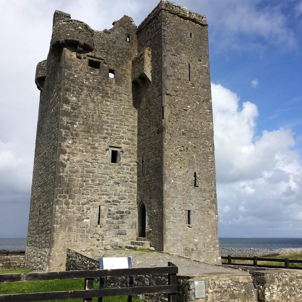 gleninagh castle