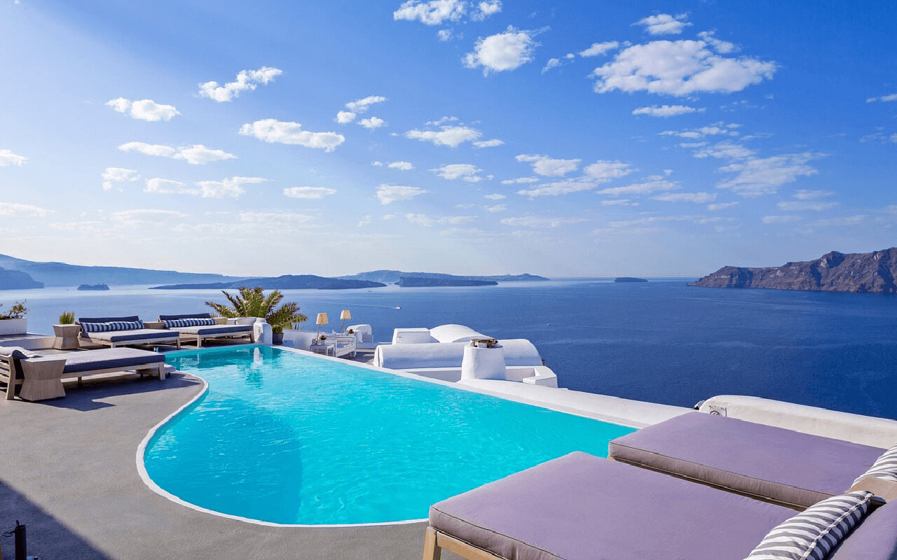 Katikies Hotel – Santorini, Greece