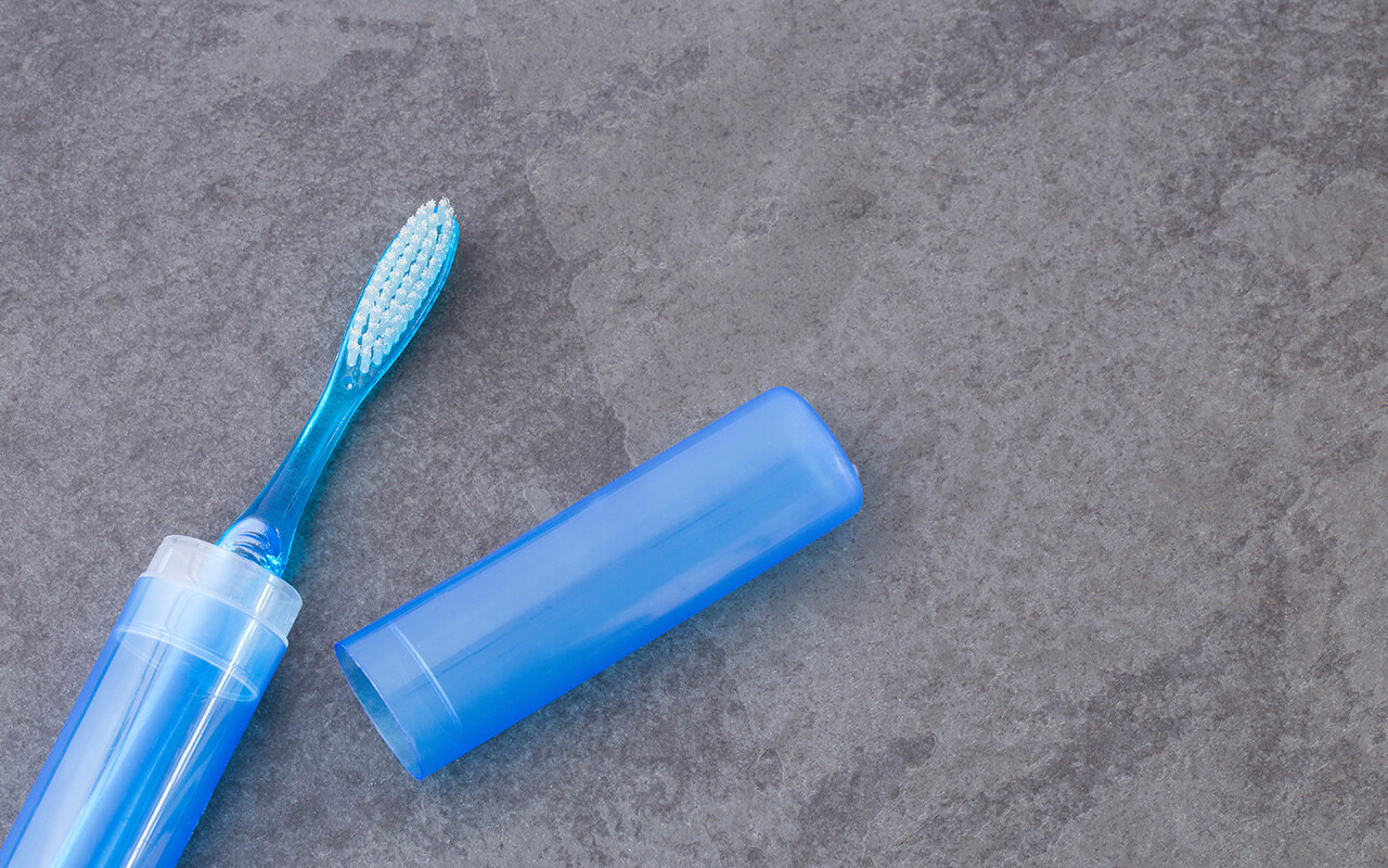 Travel toothbrush