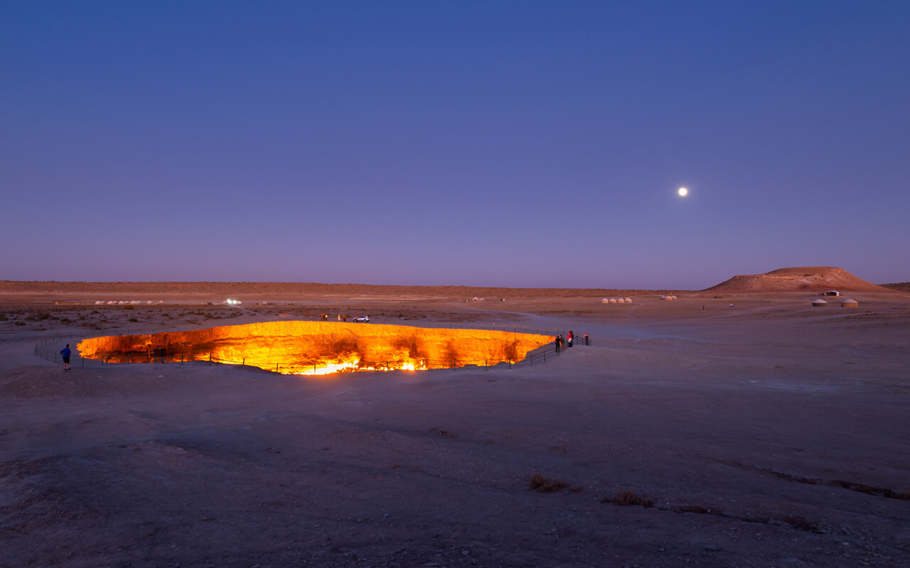 Darvaza Gas Crater, Turkmenistan