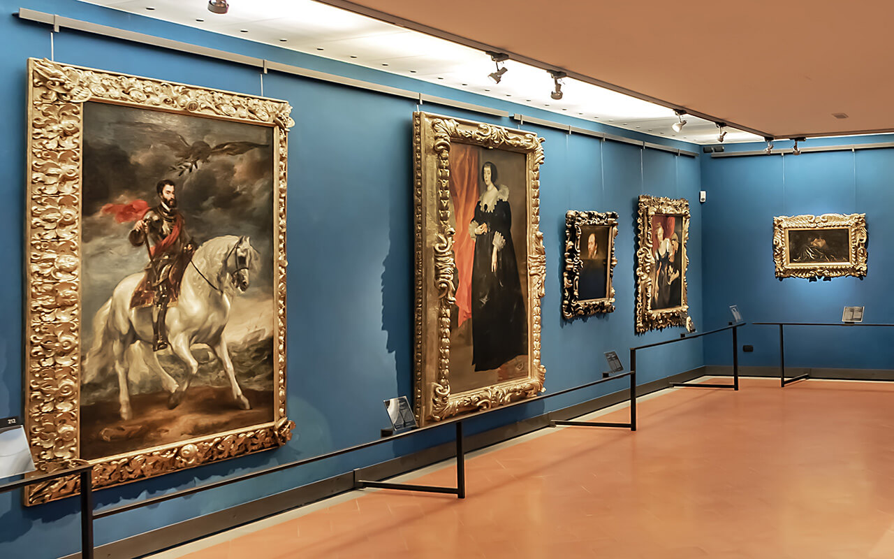 Interior of famous Uffizi Gallery.