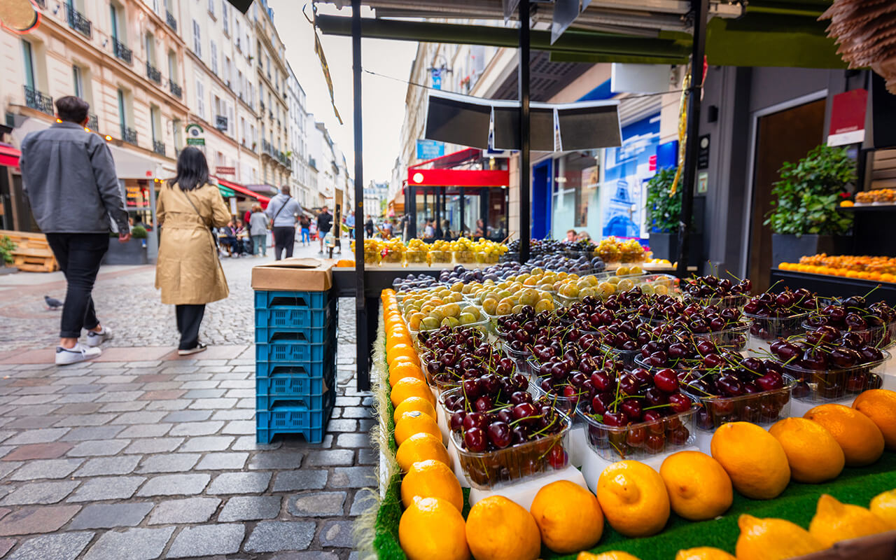 Food cart in France